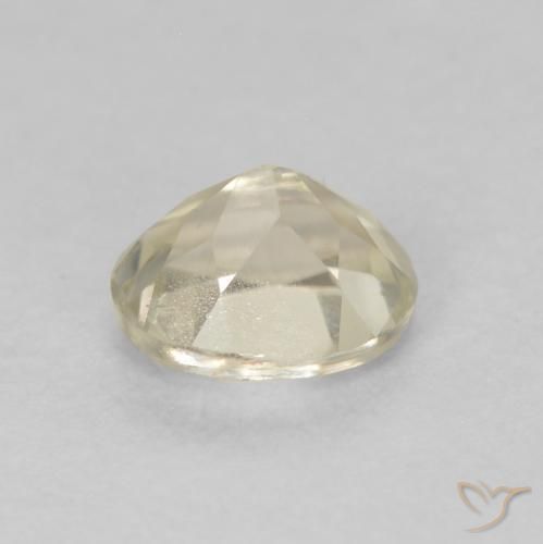 Diásporo con Cambio de Color Amarillo claro natural de 0.60 ct, Ovalada, VS