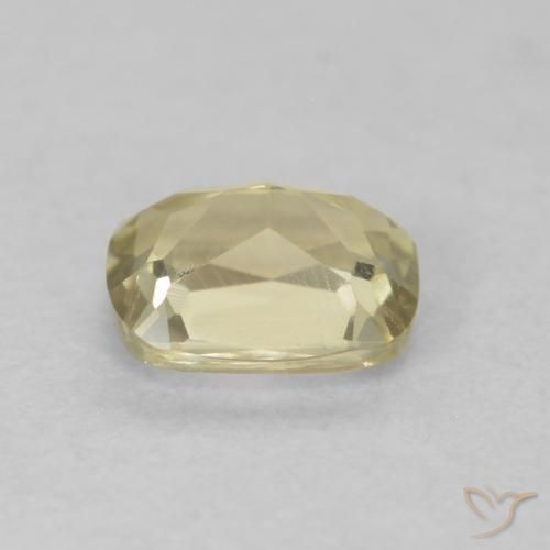 Diásporo con Cambio de Color Amarillo claro natural de 0.56 ct, Forma Cojín, VVS