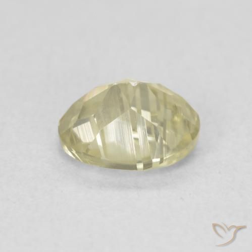 Diásporo con Cambio de Color Amarillo claro natural de 0.76 ct, Ovalada, VS-SI