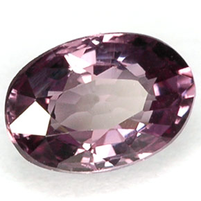 Granate con cambio de color  natural de 0,55 ct, corte óvalo, VS