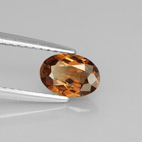 Granate con cambio de color  natural de 0,91 ct, corte óvalo, VS