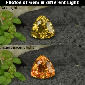 Granate con cambio de color amarillo natural de 0,68 ct, trillón, VS