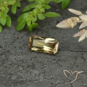 Granate que cambia de color Oro natural de 0.76 ct, Corte Octágono / Esmeralda, VVS-VS