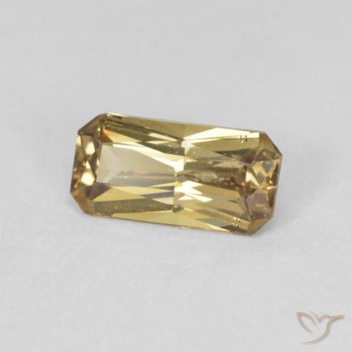 Granate con cambio de color amarillo natural de 0,67 ct, corte esmeralda, VS