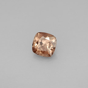Granate con cambio de color de rosa amarronado a rojo natural de 0,78 ct, corte cojín, VS