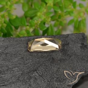 Granate que cambia de color Marrón-oro natural de 0.62 ct, Corte Octágono / Esmeralda, VVS-VS