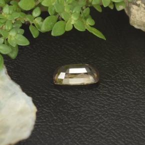 Granate que cambia de color Oro natural de 1.14 ct, Corte Cojín, VS-SI