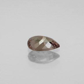 Granate que cambia de color Marrón naranja dorado natural de 0.80 ct, En forma de pera, VVS-VS