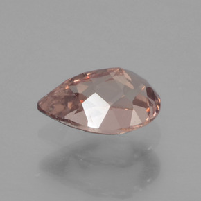 Granate que cambia de color Marrón claro medio natural de 0.46 ct, En forma de pera, VS