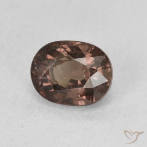 Granate que cambia de color Marrón claro medio natural de 1.57 ct, Ovalada, VVS-VS