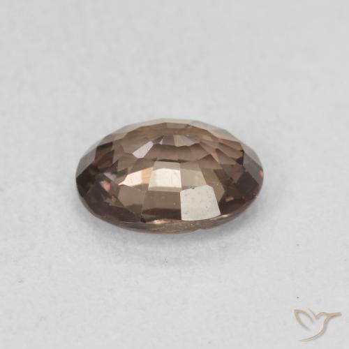 Granate que cambia de color Marrón claro medio natural de 1.05 ct, Ovalada, VVS-VS