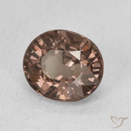 Granate que cambia de color Marrón claro medio natural de 1.24 ct, Ovalada, VVS-VS