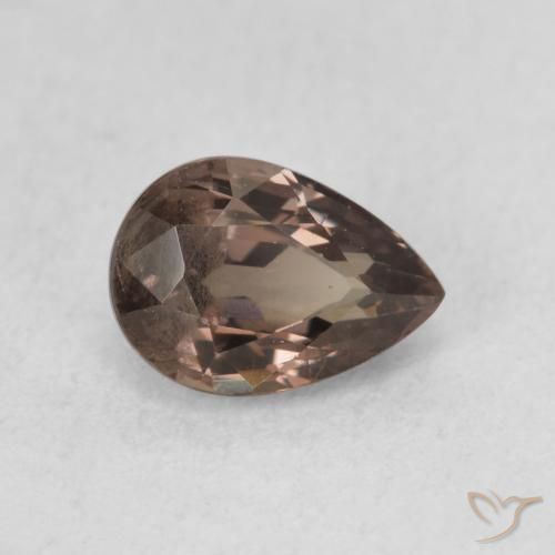 Granate que cambia de color Marrón claro medio natural de 1.28 ct, En forma de pera, VS