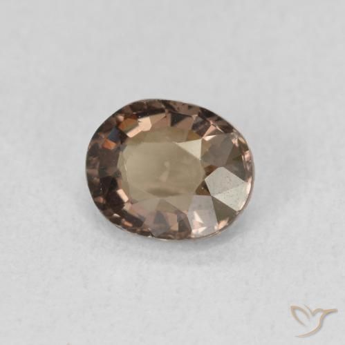 Granate que cambia de color Marrón cálido natural de 1.03 ct, Ovalada, VVS