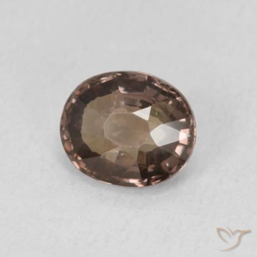 Granate que cambia de color Marrón medio natural de 1.39 ct, Ovalada, VVS