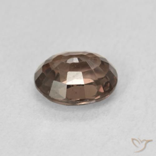 Granate que cambia de color Marrón medio natural de 1.39 ct, Ovalada, VVS