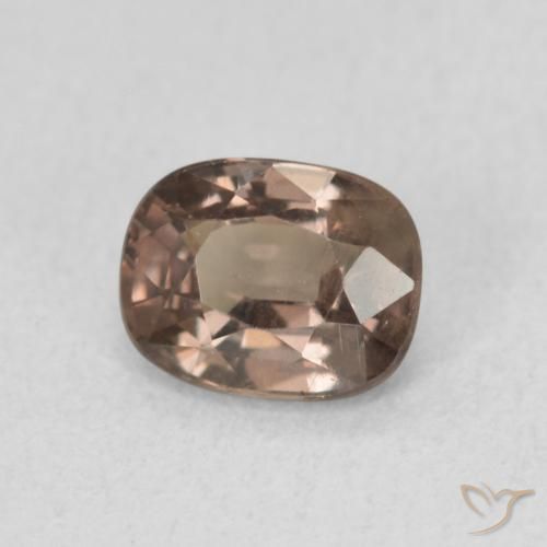 Granate que cambia de color Marrón claro medio natural de 1.13 ct, Forma Cojín, VS