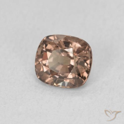 Granate que cambia de color Marrón medio natural de 0.95 ct, Forma Cojín, VS