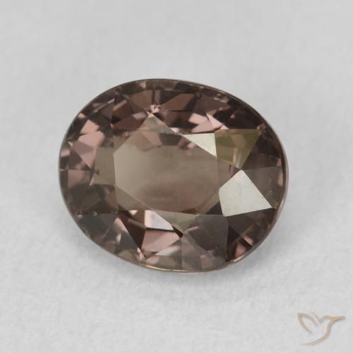 Granate que cambia de color Marrón medio natural de 1.78 ct, Ovalada, VVS-VS
