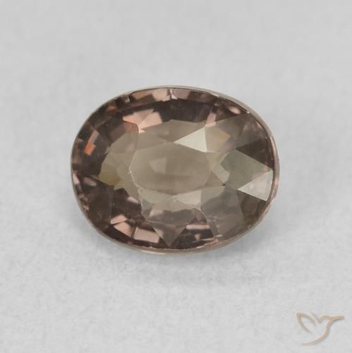 Granate que cambia de color Marrón medio natural de 1.05 ct, Ovalada, VVS