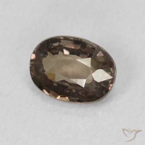 Granate que cambia de color Marrón nuez natural de 0.96 ct, Ovalada, VVS