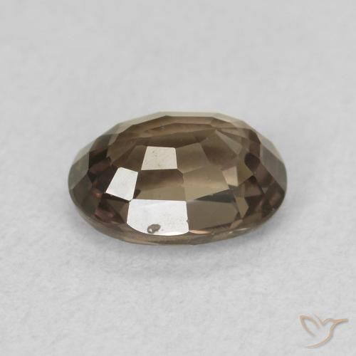 Granate que cambia de color Marrón nuez natural de 0.96 ct, Ovalada, VVS