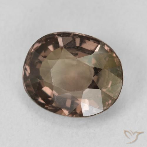 Granate que cambia de color Marrón nuez natural de 1.46 ct, Forma Cojín, VVS-VS