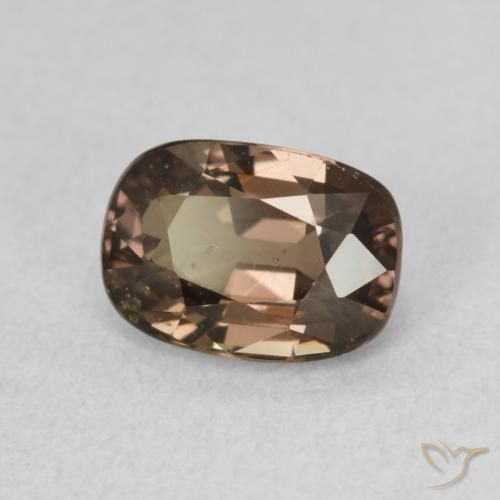 Granate que cambia de color Marrón claro medio natural de 1.52 ct, Forma Cojín, VS
