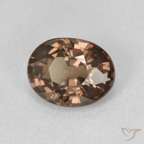 Granate que cambia de color Marrón claro medio natural de 1.37 ct, Ovalada, VS