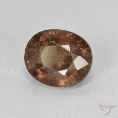 Granate que cambia de color Marrón claro medio natural de 1.53 ct, Ovalada, VS