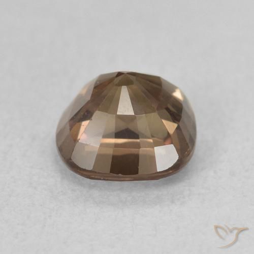 Granate que cambia de color Marrón oscuro natural de 1.28 ct, Forma Cojín, VS