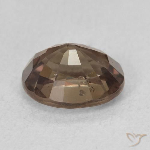 Granate que cambia de color Marrón oscuro natural de 1.57 ct, Ovalada, VS