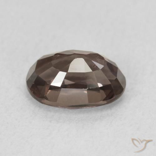 Granate que cambia de color Marrón oscuro natural de 1.50 ct, Ovalada, VVS-VS