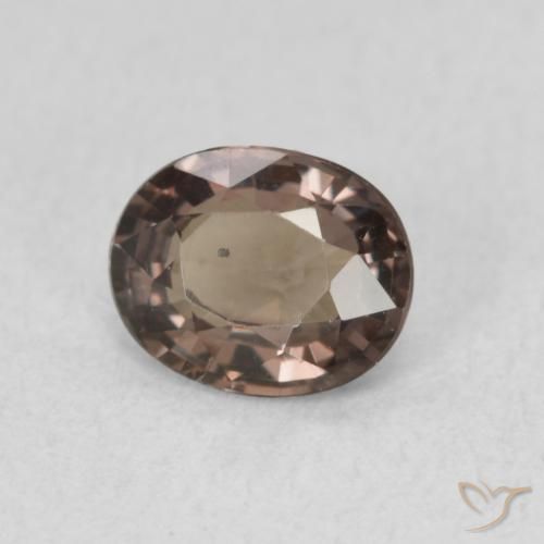 Granate que cambia de color Marrón oscuro natural de 1.02 ct, Ovalada, VVS-VS