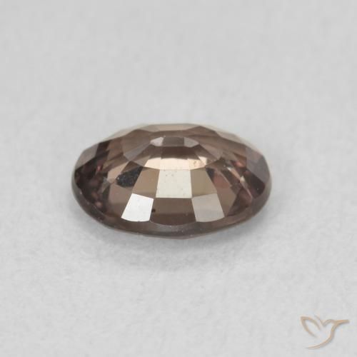 Granate que cambia de color Marrón oscuro natural de 1.02 ct, Ovalada, VVS-VS