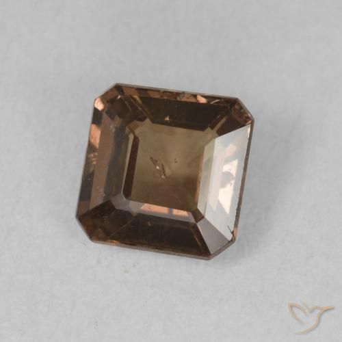 Granate que cambia de color Marrón oscuro natural de 1.32 ct, Corte Octágono / Esmeralda, VS