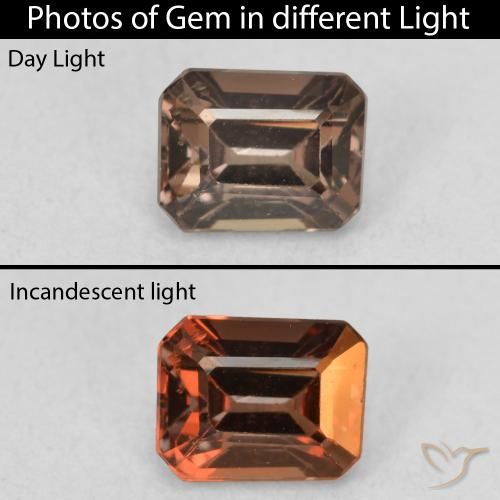 0.97ct Natural Marrón claro medio Granate que cambia de color, corte esmeralda, VS