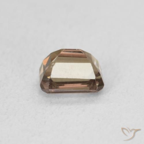 Granate que cambia de color Marrón claro medio natural de 0.97 ct, Corte Octágono / Esmeralda, VS