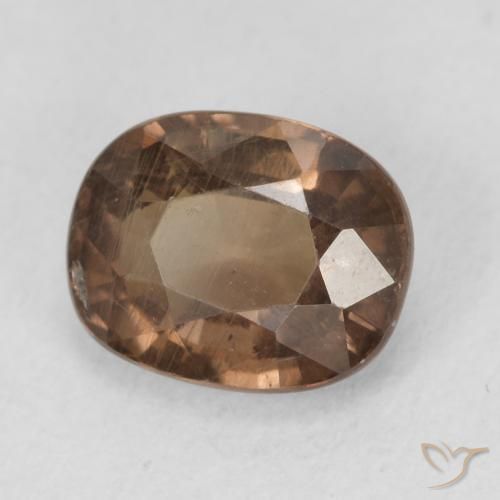 Granate que cambia de color Marrón oscuro natural de 1.50 ct, Forma Cojín, VS