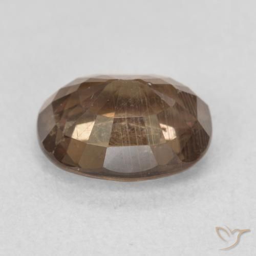 Granate que cambia de color Marrón oscuro natural de 1.50 ct, Forma Cojín, VS