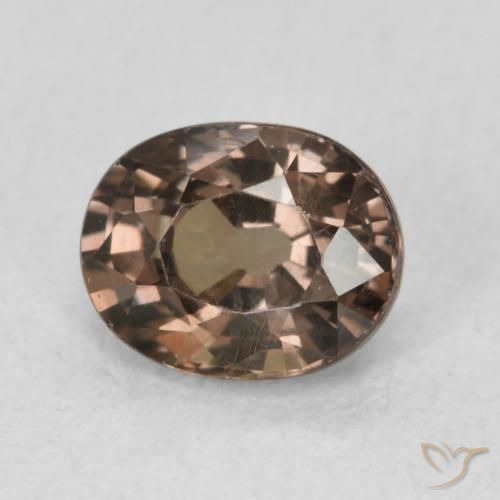 Granate que cambia de color Marrón oscuro natural de 1.05 ct, Ovalada, VVS