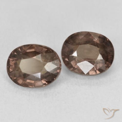 Gemas de Granate que cambia de color Marrón claro medio natural de 2.74 ct, Ovalada, VS