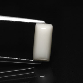 Coral blanco natural de 2,76 ct, baguette, opaco