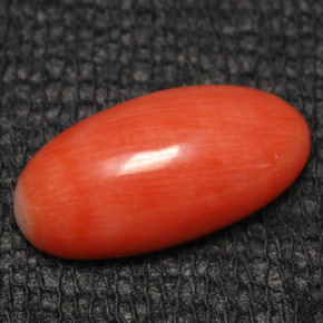 Coral Salmón natural de 2.83 ct, Corte Óvalo, Opaco