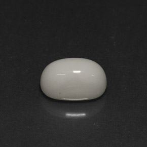 Coral blanco natural de 2,67 ct, corte óvalo, opaco