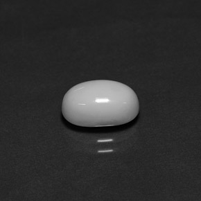 Coral blanco natural de 2,29 ct, corte óvalo, opaco