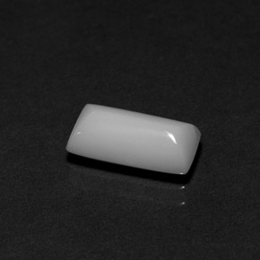 Coral blanco natural de 1,88 ct, baguette, opaco
