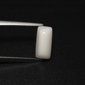 Coral blanco natural de 1,98 ct, baguette, opaco