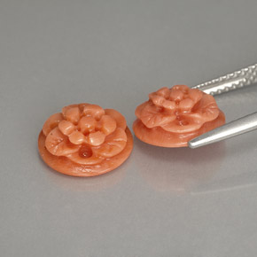 Gemas de coral rosa natural de  ct, forma elegante, opaco