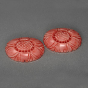 Gemas de coral rosa natural de  ct, forma elegante, opaco